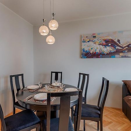 Two Bedroom Apartment Paris Rijeka Eksteriør billede