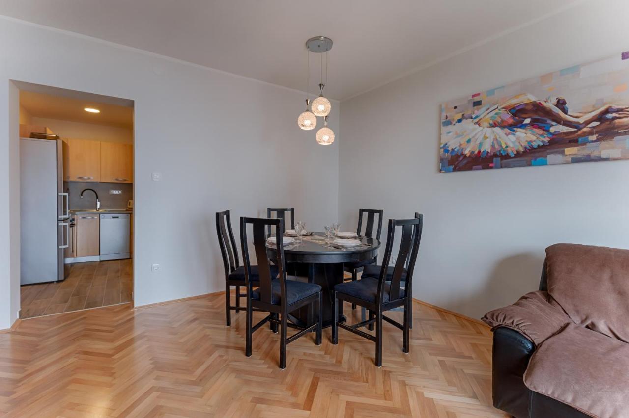 Two Bedroom Apartment Paris Rijeka Eksteriør billede