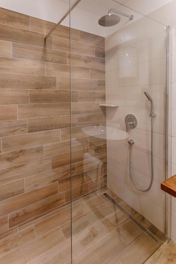 Two Bedroom Apartment Paris Rijeka Eksteriør billede
